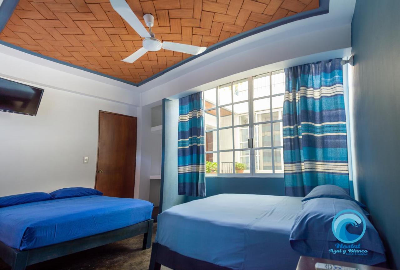 Hostal Azul Y Blanco Санта-Крус-Хуатулко Экстерьер фото