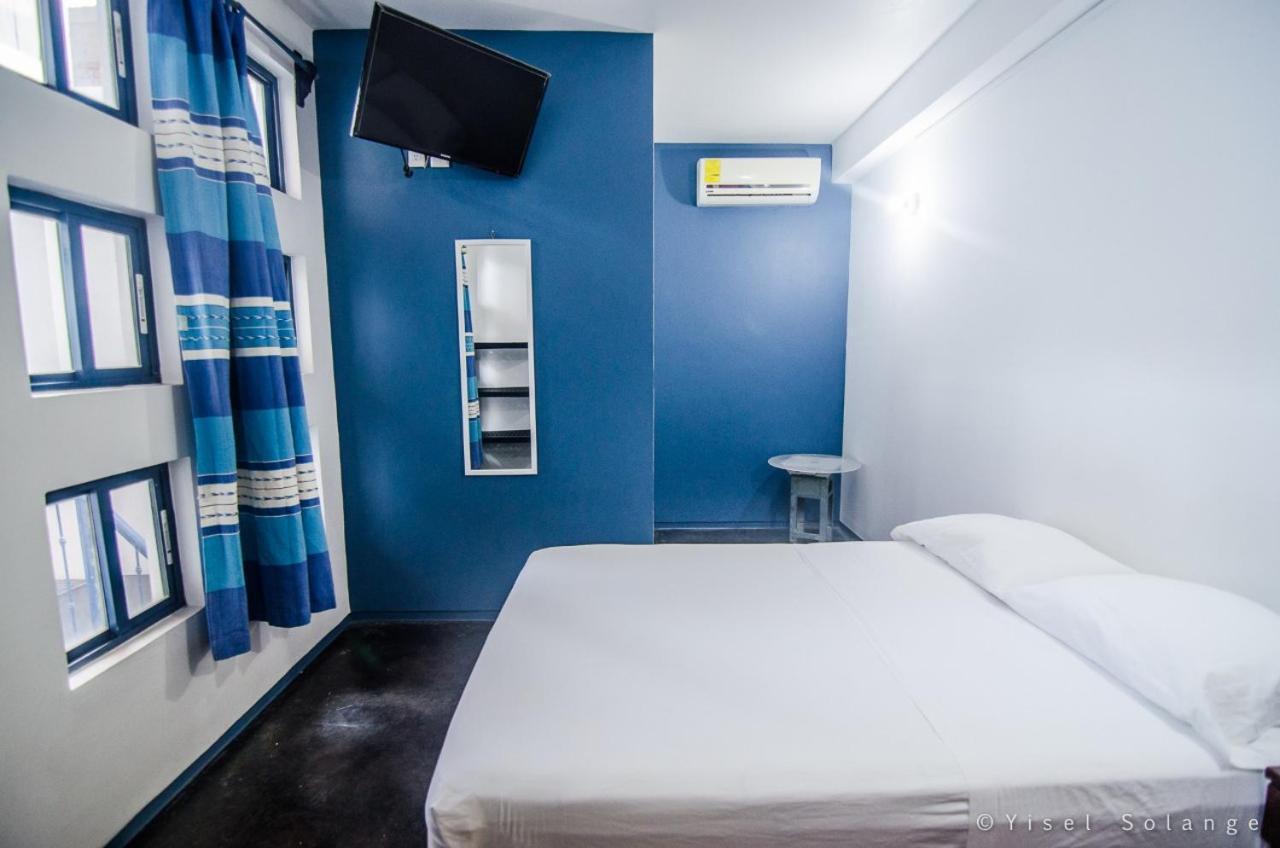 Hostal Azul Y Blanco Санта-Крус-Хуатулко Экстерьер фото