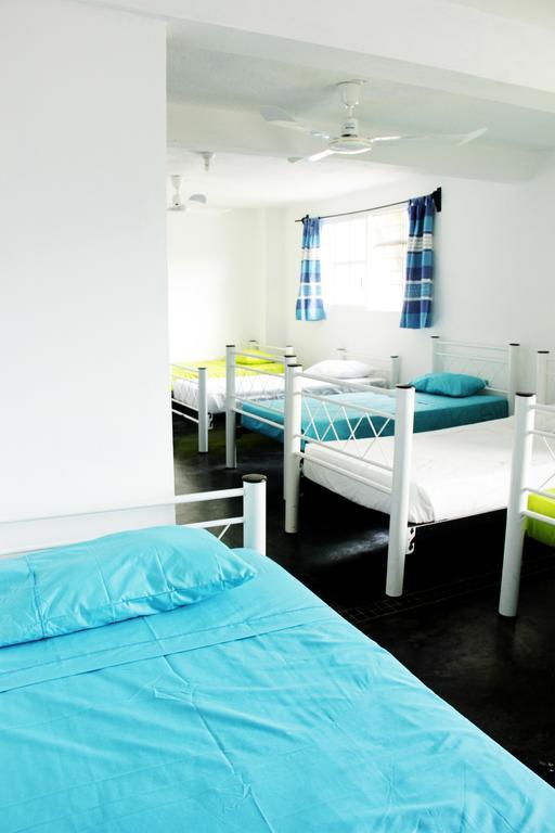 Hostal Azul Y Blanco Санта-Крус-Хуатулко Экстерьер фото